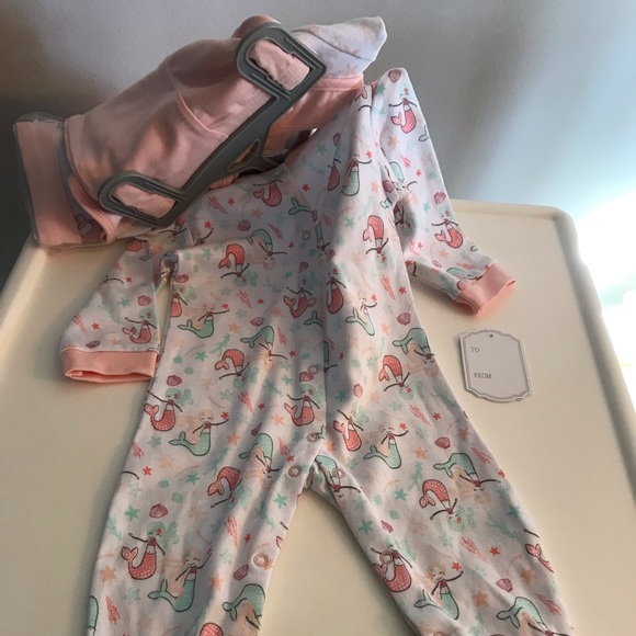 KYLE & DEENA 3-6 MONTHS 100% SOFT COTTON SET SLEEPER CAP TOP BOTTOM BIB SOCKS - Picture 4 of 7